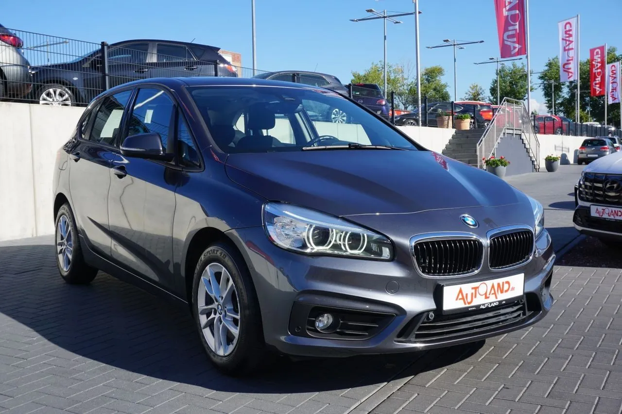 BMW 2er Reihe 220i 2-Zonen-Klima Navi...  Image 5