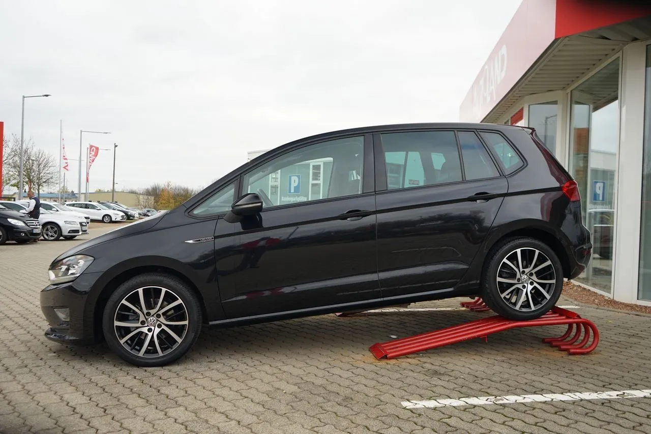 Volkswagen Golf Sportsvan 1.4 TSI Lounge DSG...  Image 3